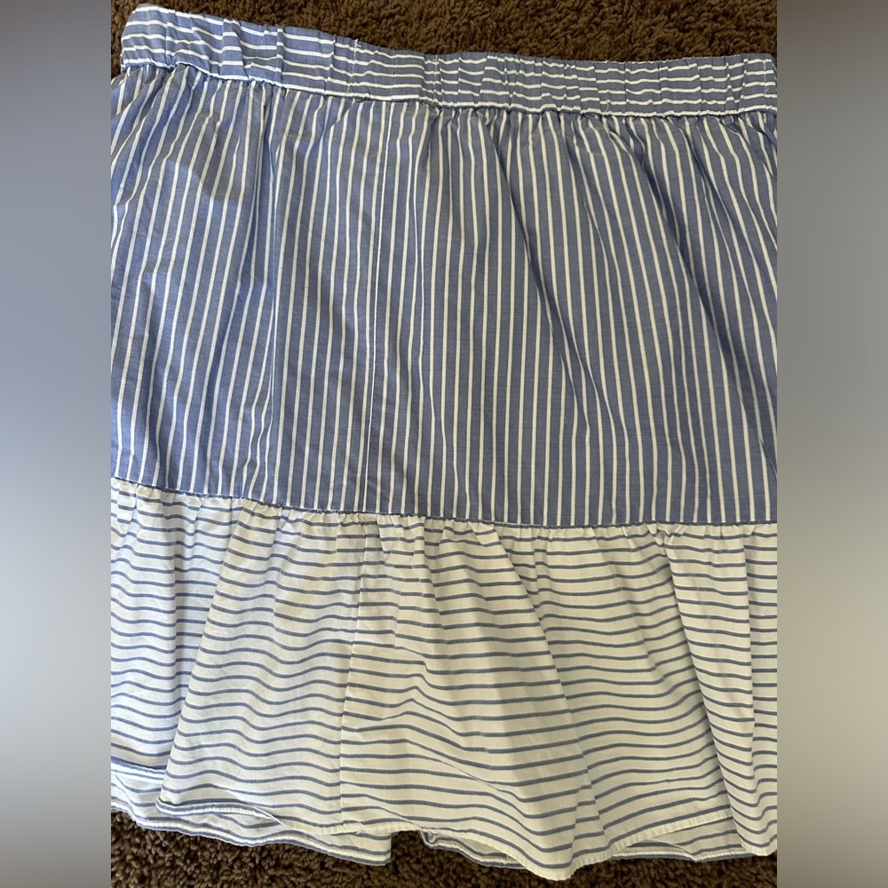 Loft Outlet lined Ruffle Skirt